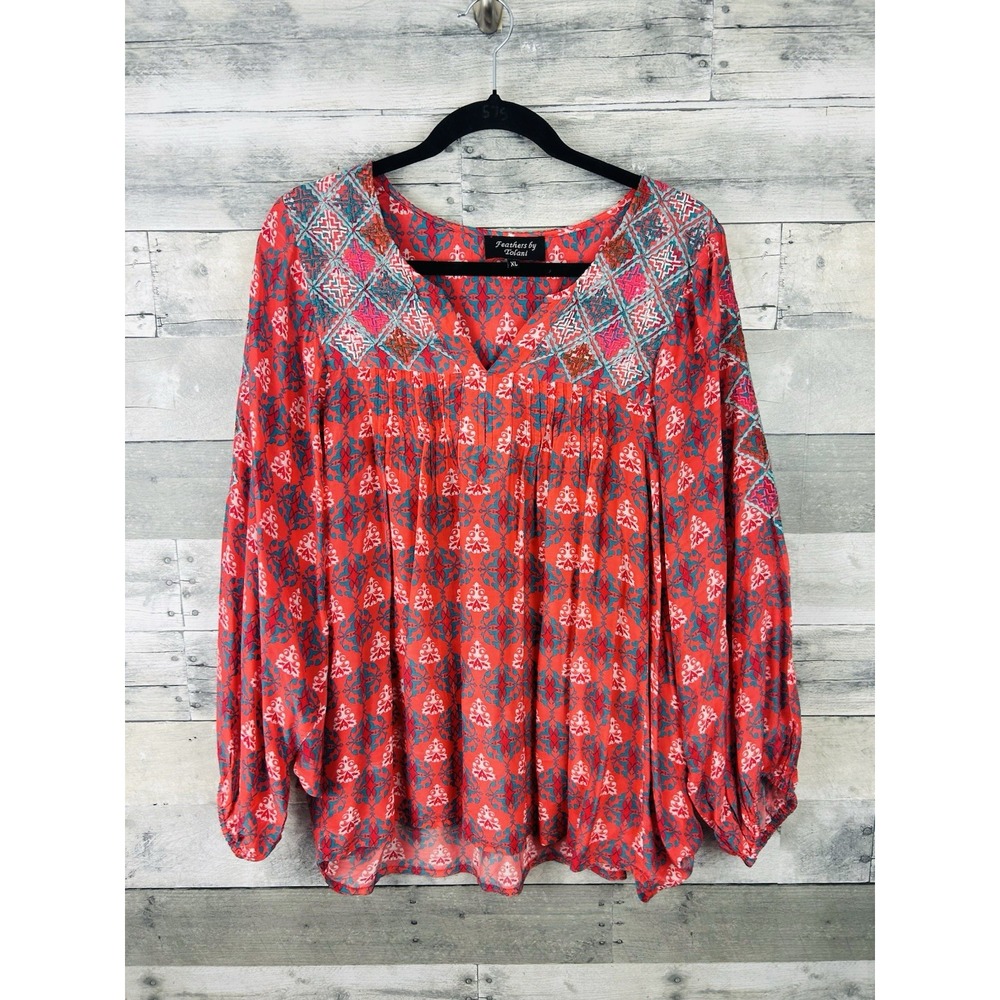 Feathers By Tolani XL Long Butterfly Sleeve Blouse